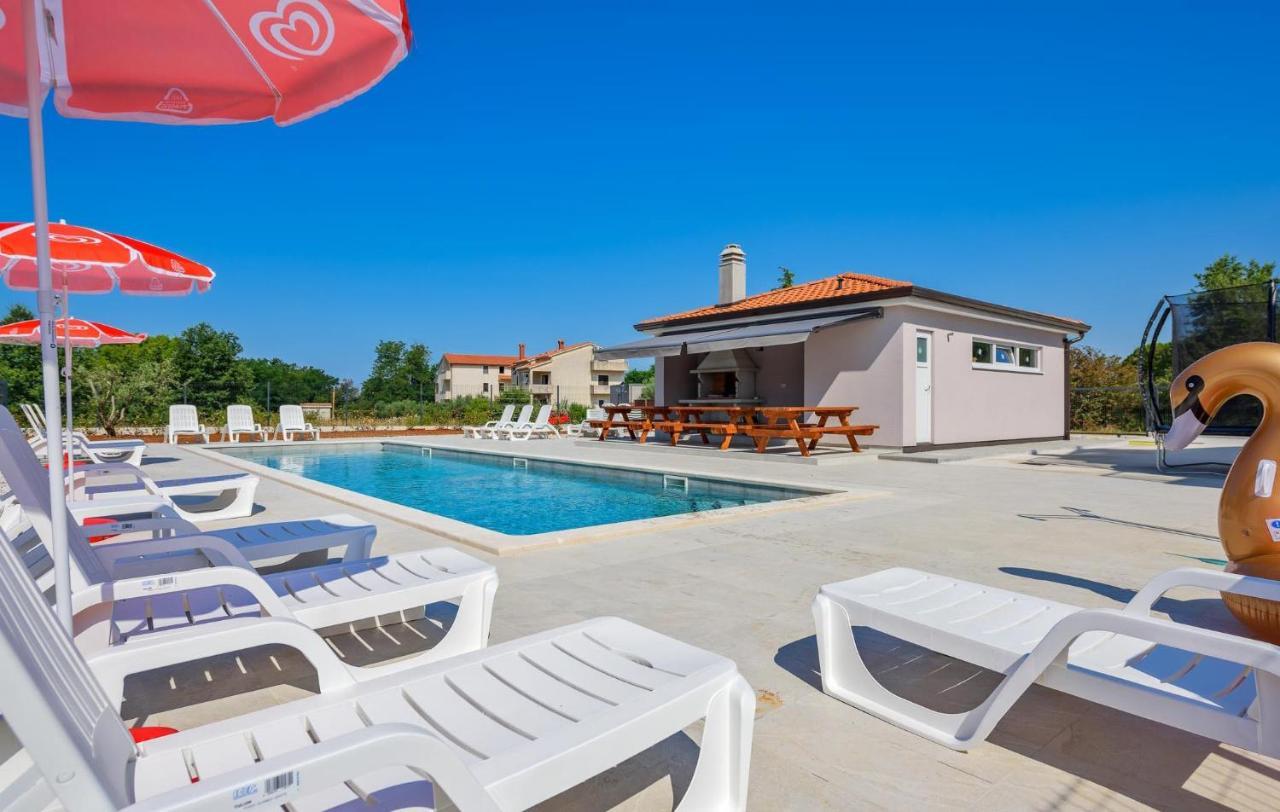 Apartmani Lucija Poreč Eksteriør billede
