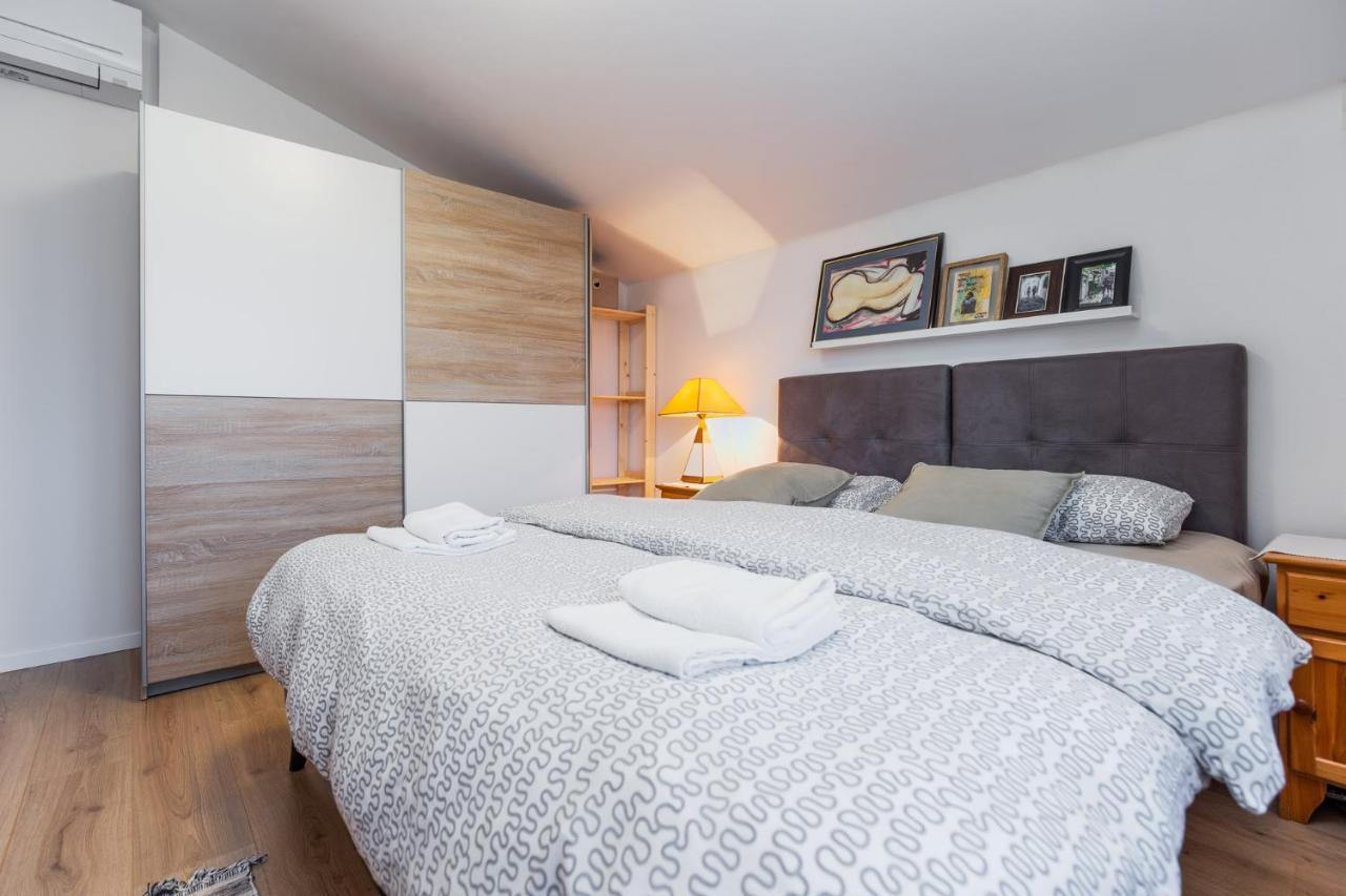 Apartmani Lucija Poreč Eksteriør billede